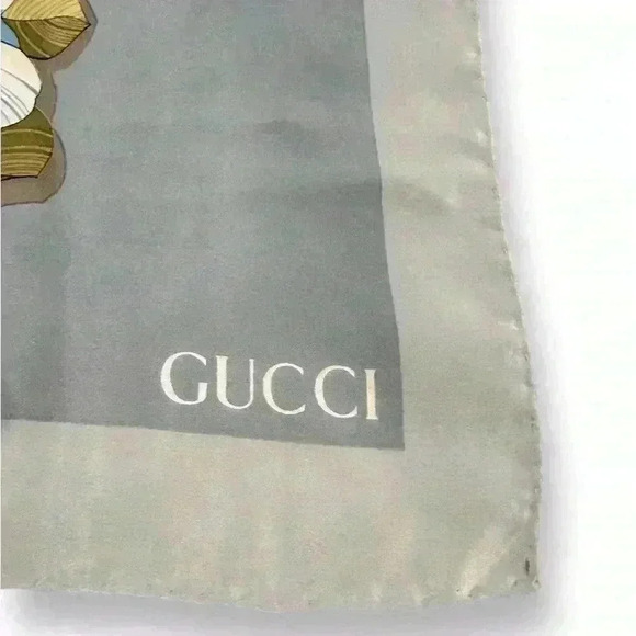 GUCCI Silk Floral Panshie Square Scarf Multicolor | 90 cm - Picture 5 of 10
